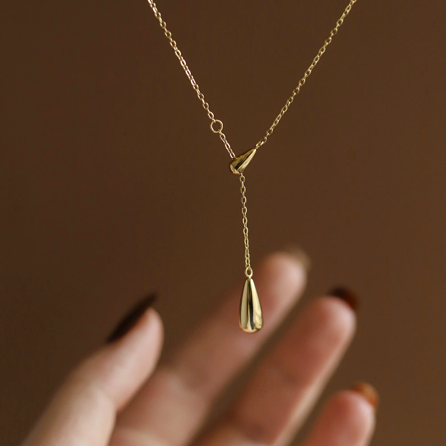 18K Gold Dainty Water Droplet Necklace | Elegant Pendant