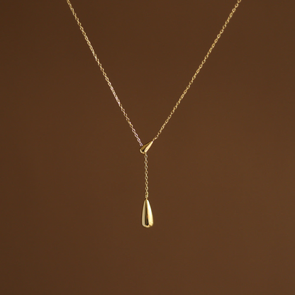 18K Gold Dainty Water Droplet Necklace | Elegant Pendant