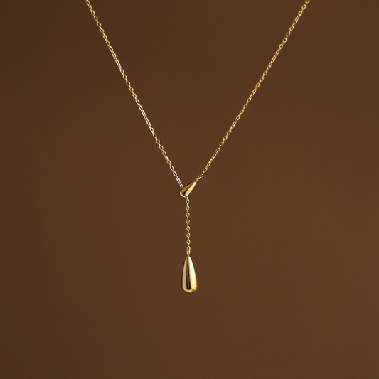 18K Gold Dainty Water Droplet Necklace | Elegant Pendant