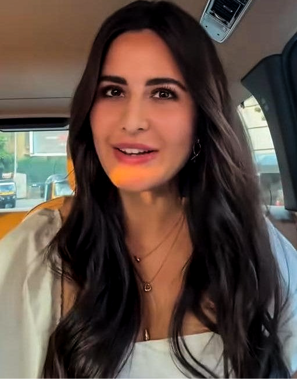 18K Gold Dainty Water Droplet Necklace | Elegant Pendant