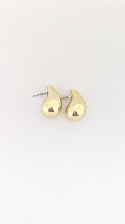 12 Pair Korean and Western Earrings Box