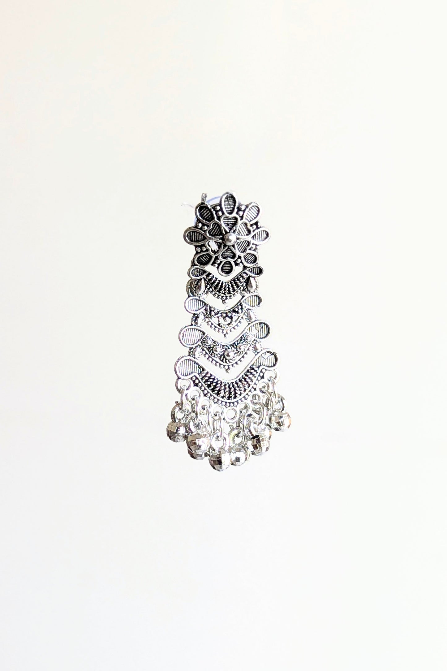 Seayona 16 Pair Jhumka Box